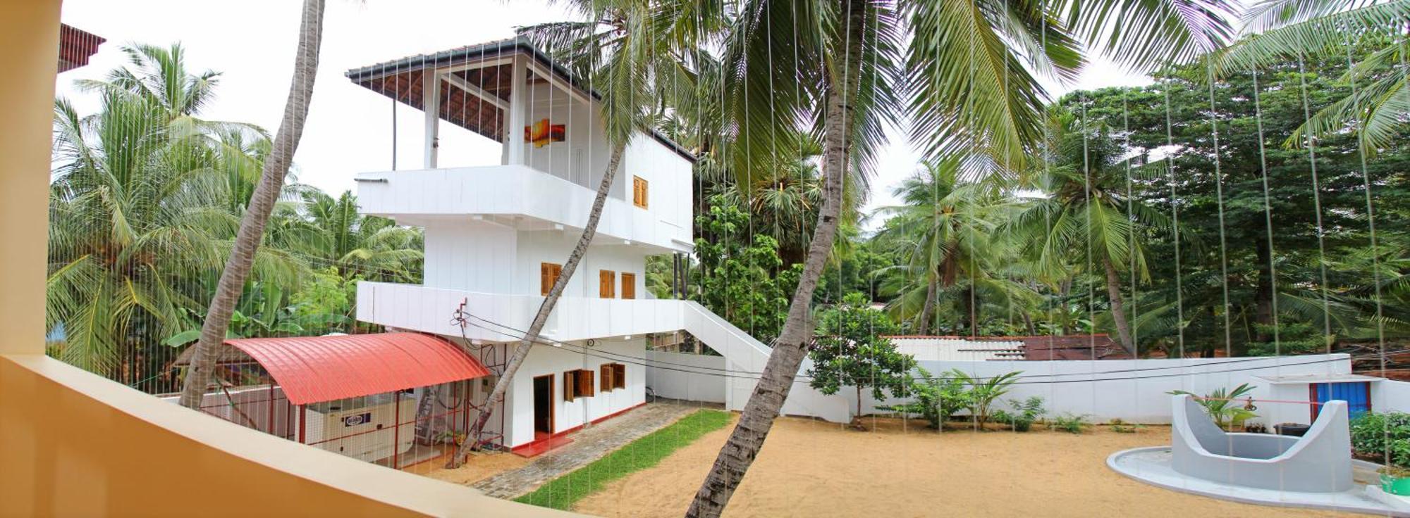Bluewater Beach Resort Trincomalee Bagian luar foto